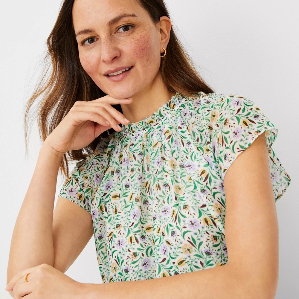 Floral Shirred Raglan Top NWOT